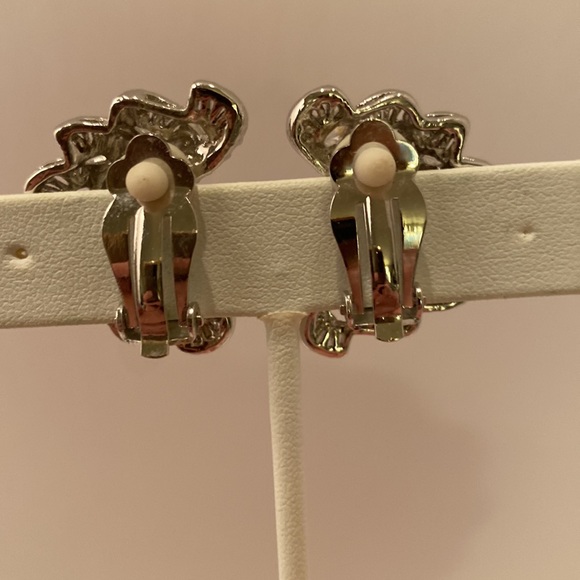Vintage Rhinestone Clip On earrings lightweight -“ - Picture 3 of 5